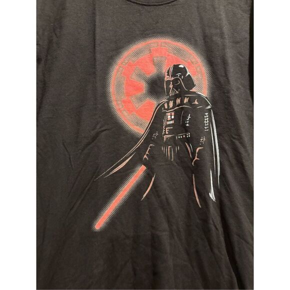 Darth Vader T-shirt size Medium - Picture 2 of 2